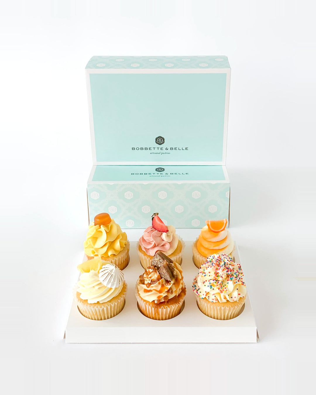 Vanilla Lovers cupcake assortment