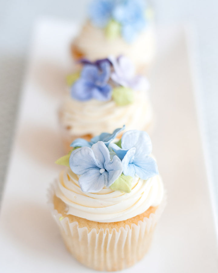 Sugar Hydrangea Cupcakes