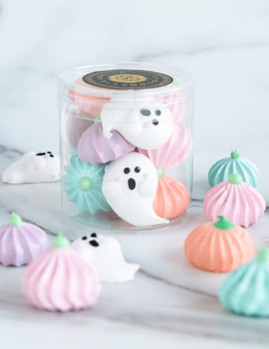 Halloween Piped Meringues